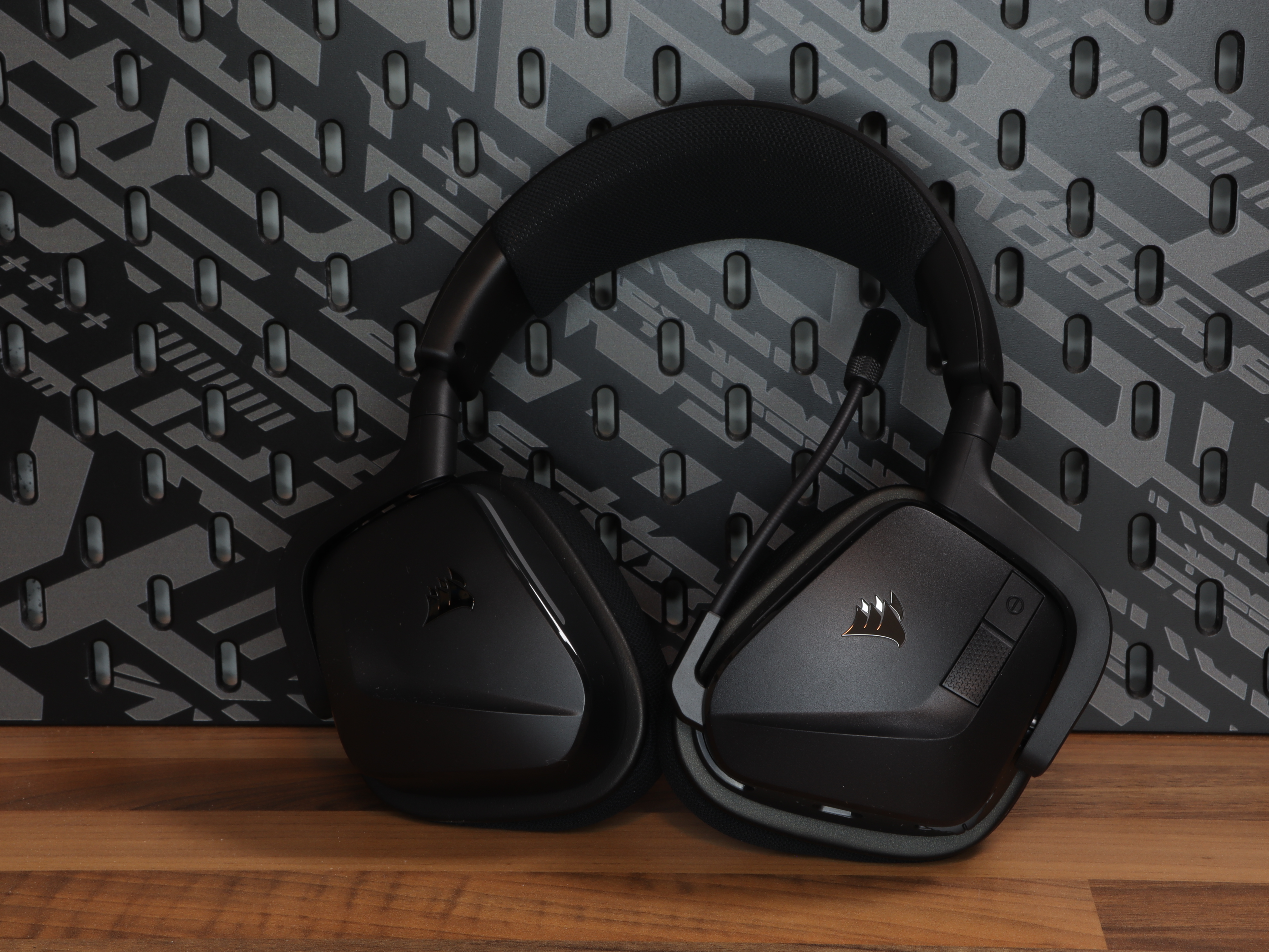 Dynamic audio VOID Wireless V2 Dolby Atmos Corsair gaming superior headset NVIDIA Broadcast spatial.JPG